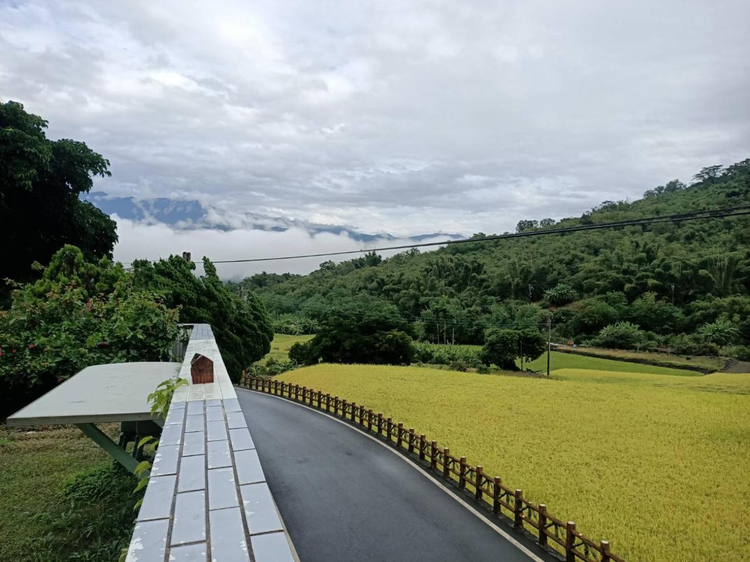 十畝田山莊會館 Hotel Chishang Exterior foto