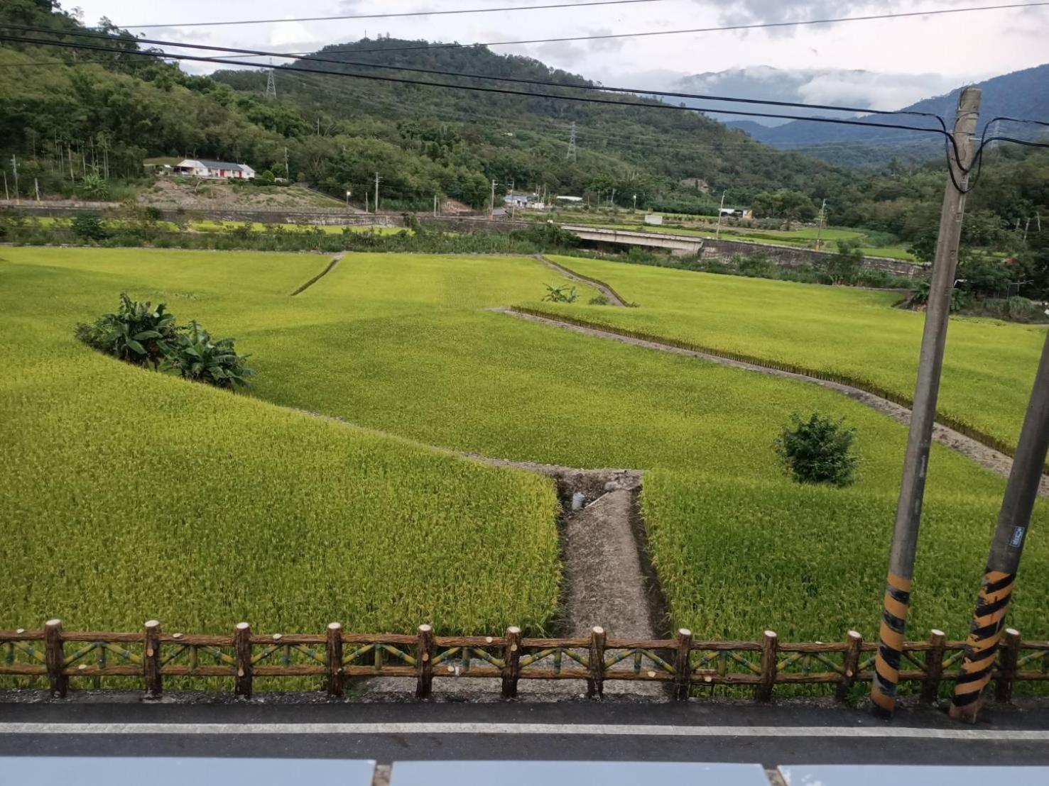 十畝田山莊會館 Hotel Chishang Exterior foto